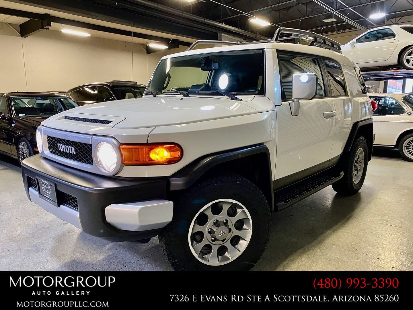 Used 2011 Toyota FJ Cruiser 4WD w/ Convenience Pkg image 1