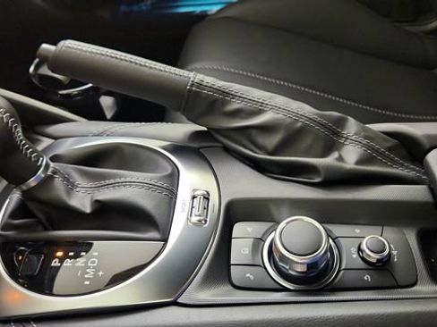 New 2026 MAZDA MX-5 Miata RF Grand Touring RWD image 17