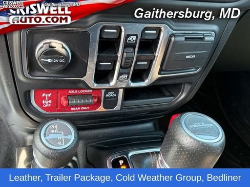 Used 2023 Jeep Gladiator Mojave w/ Cold Weather Group image 22