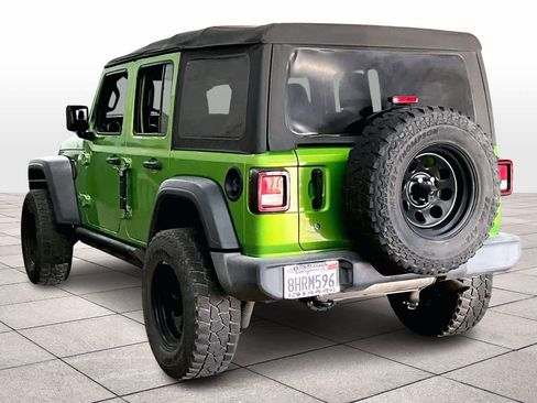 Used 2018 Jeep Wrangler Unlimited Sport image 14