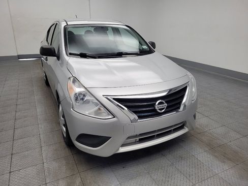 Used 2015 Nissan Versa S Plus FWD image 14