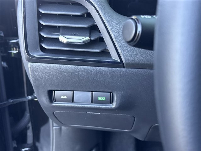 Used 2026 Nissan Sentra S w/ S Cold Weather Package FWD image 17