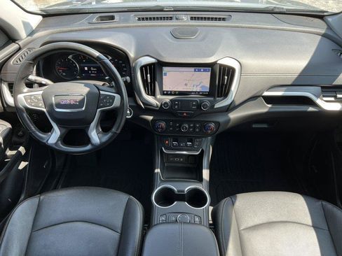 Used 2021 GMC Terrain SLT w/ Infotainment Package II AWD/4WD image 2