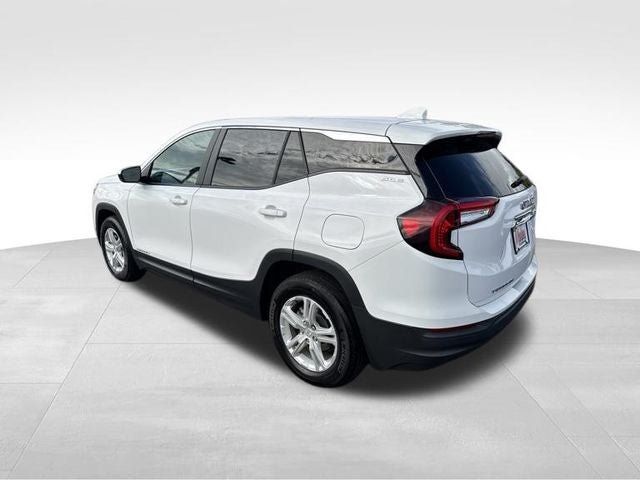 Used 2024 GMC Terrain SLE FWD image 7