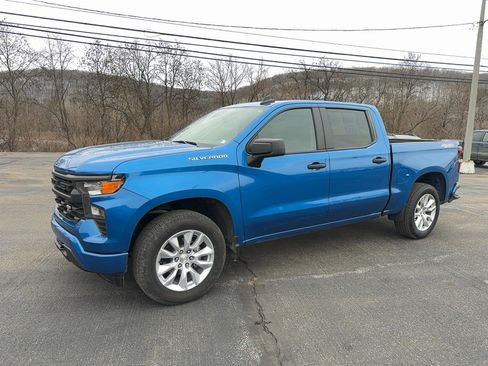 Used 2023 Chevrolet Silverado 1500 Custom image 4