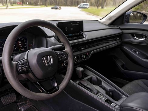 Used 2023 Honda Accord EX image 16