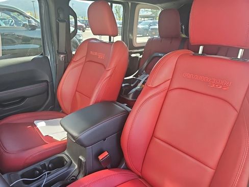 Used 2024 Jeep Wrangler Unlimited Rubicon 392 AWD/4WD image 10