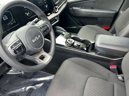 Used 2023 Kia Sportage LX AWD/4WD image 10