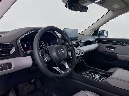 Certified 2024 Honda Pilot EX-L image 11