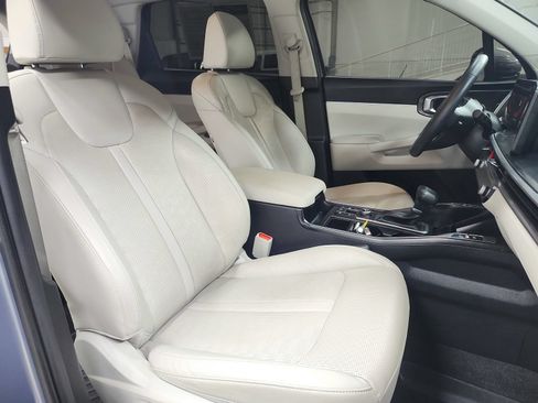 Used 2025 Kia Sorento EX FWD image 45