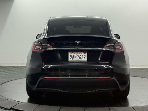 Used 2022 Tesla Model Y Performance image 8