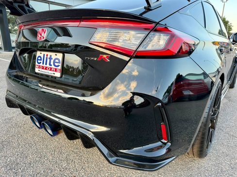 Used 2023 Honda Civic Type R image 17