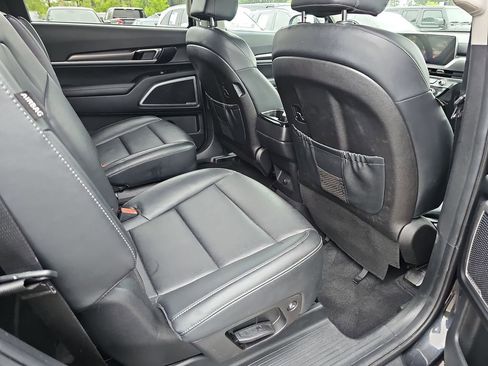Used 2023 Kia Telluride S w/ S Sunroof Package FWD image 14