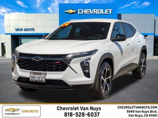 Used 2024 Chevrolet Trax RS image 1