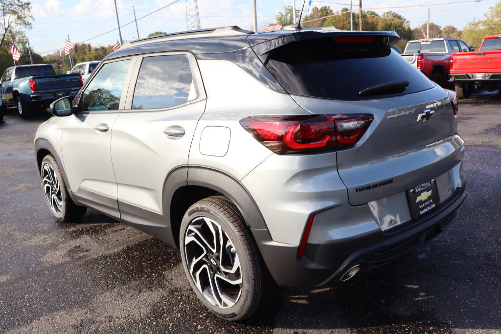 New 2026 Chevrolet TrailBlazer RS w/ Convenience Package FWD image 3