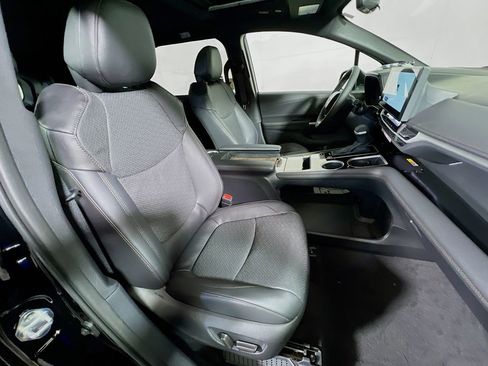 New 2026 Toyota Sienna Platinum image 23