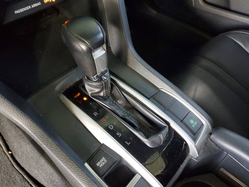 Used 2019 Honda Civic EX image 29