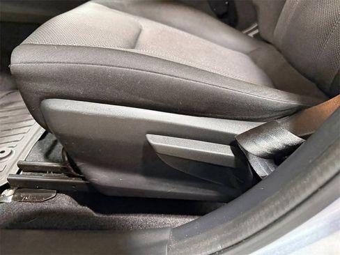 Used 2017 Subaru Impreza 2.0i Premium image 13