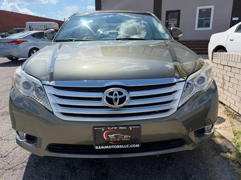Used 2011 Toyota Avalon Limited FWD image 6