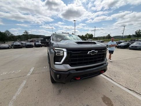 Used 2025 Chevrolet Silverado 2500 LT w/ Trail Boss Package AWD/4WD image 44