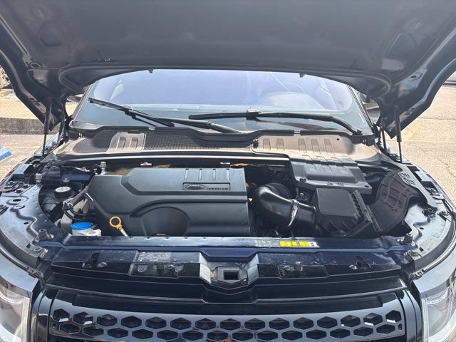 Used 2018 Land Rover Range Rover Evoque SE AWD/4WD image 59