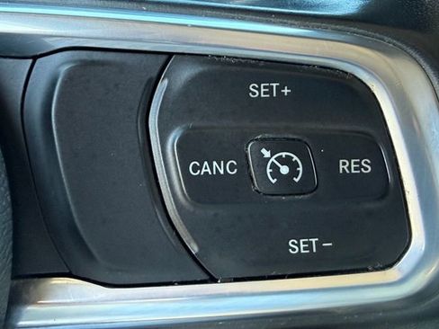 Used 2020 Jeep Wrangler Unlimited Sahara w/ Uconnect 4C Nav & Sound Group image 14