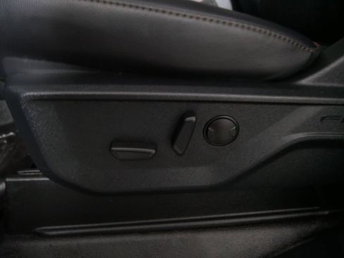 Used 2025 Ford F250 Lariat w/ Chrome Package image 17