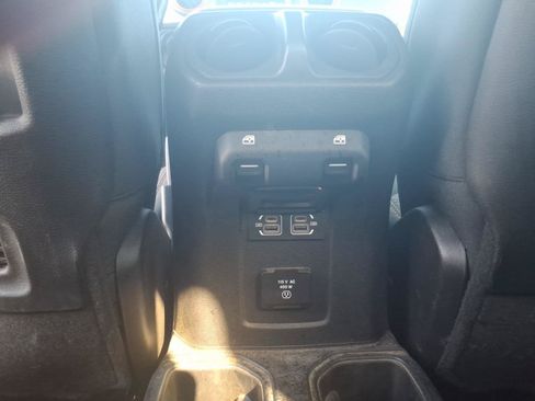 Used 2021 Jeep Gladiator Mojave AWD/4WD image 15