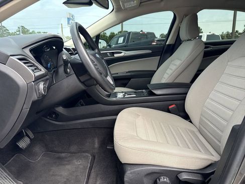 Used 2020 Ford Fusion S FWD image 12