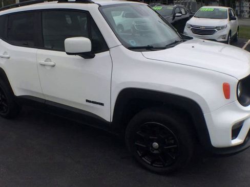 Used 2020 Jeep Renegade Latitude image 2