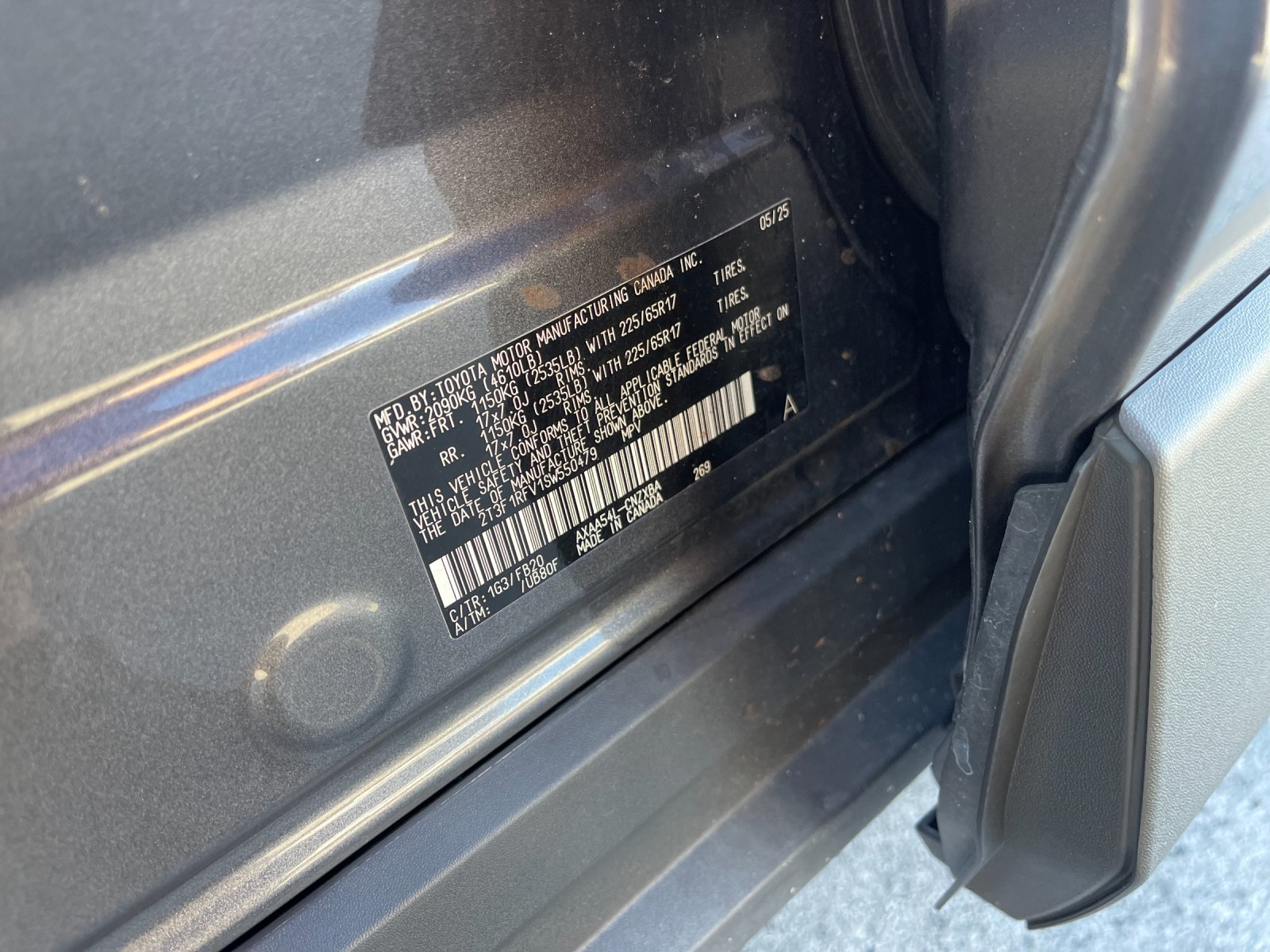 Used 2025 Toyota RAV4 LE AWD/4WD image 33