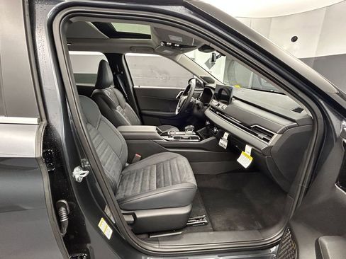 New 2026 Mitsubishi Outlander SE image 37