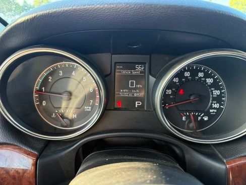 Used 2013 Jeep Grand Cherokee Limited w/ Trailer Tow Group IV AWD/4WD image 18