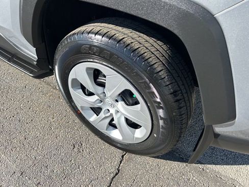 Used 2025 Toyota RAV4 LE image 18