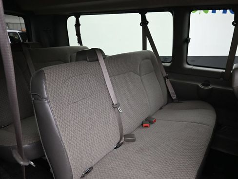 Used 2025 Chevrolet Express 3500 LT w/ LT Preferred Equipment Group RWD image 11