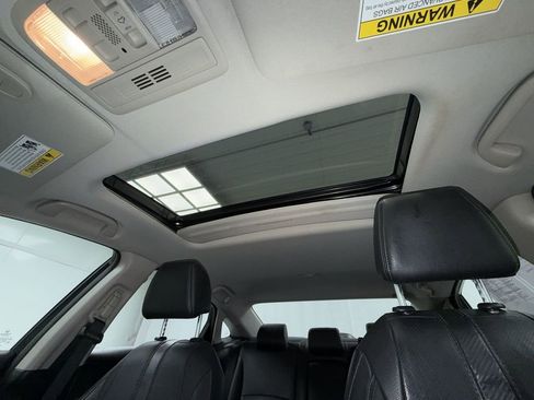 Used 2017 Honda Civic Touring image 23