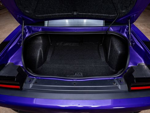 Used 2019 Dodge Challenger SRT Hellcat Redeye image 8