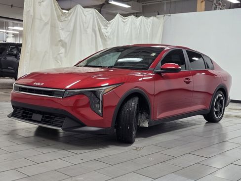 Used 2025 Kia K4 EX image 10