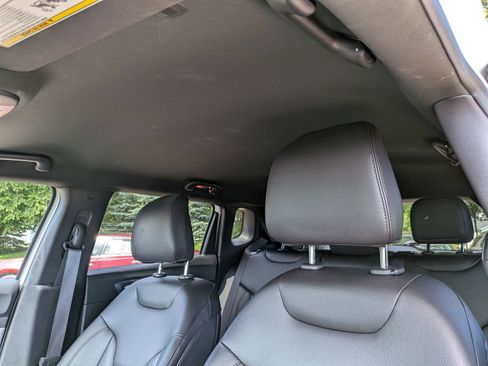 Used 2024 Jeep Compass Latitude AWD/4WD image 23