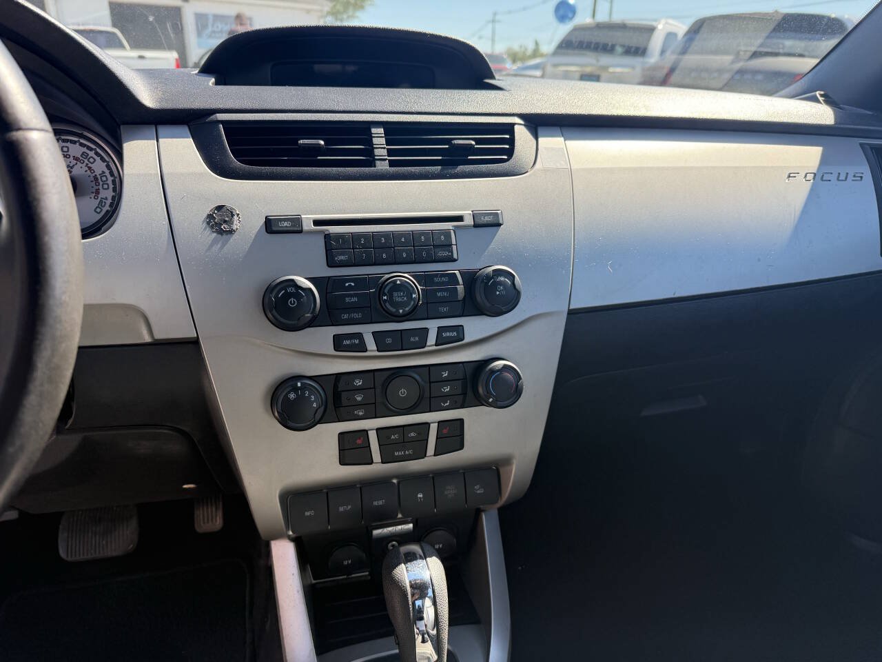 Used 2010 Ford Focus SEL FWD image 8