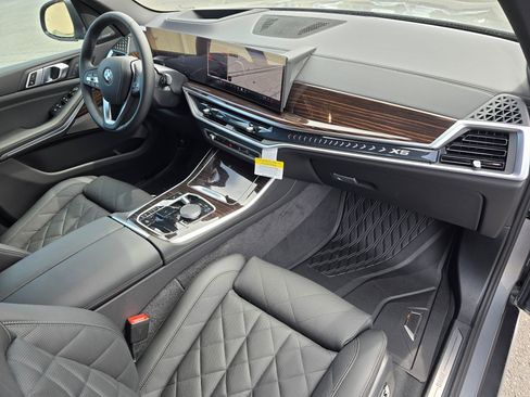 New 2026 BMW X5 xDrive40i AWD/4WD image 16