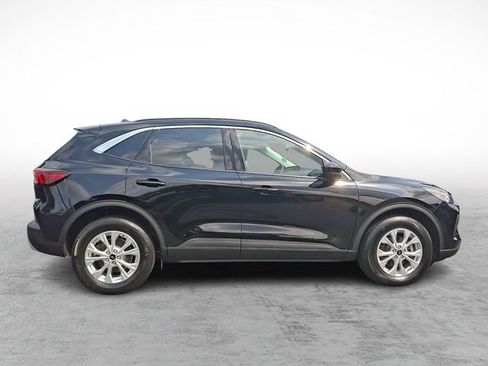 Used 2023 Ford Escape Active w/ Tech Pack #2 AWD/4WD image 7