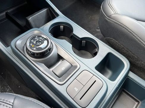 New 2026 Ford Maverick Lariat w/ Black Appearance Package image 27