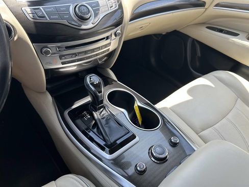 Used 2019 INFINITI QX60 Luxe w/ Essential Package FWD image 36