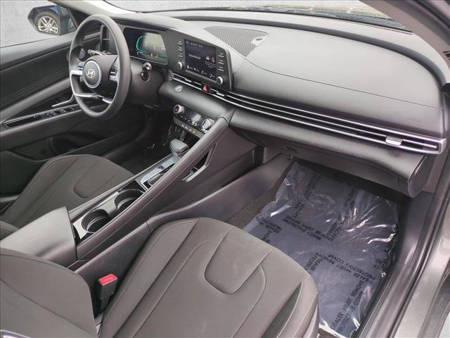 Used 2025 Hyundai Elantra Hybrid FWD image 20