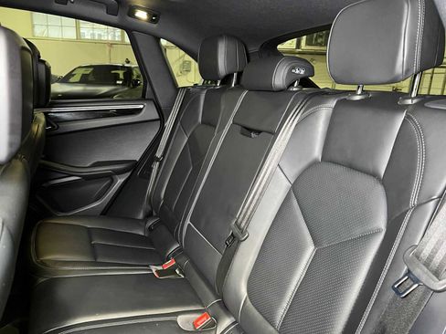 Used 2024 Porsche Macan image 38