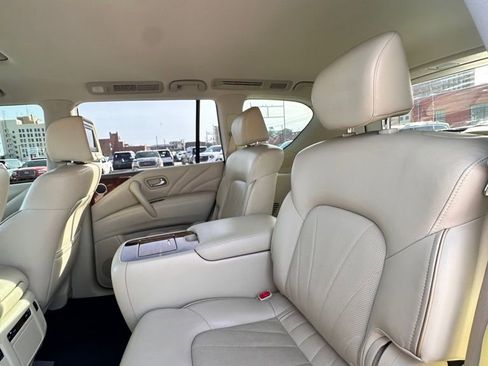 Used 2017 INFINITI QX80 4WD w/ Deluxe Technology Package image 28