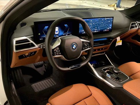 Used 2025 BMW i4 eDrive40 w/ Driving Assistance Package image 8