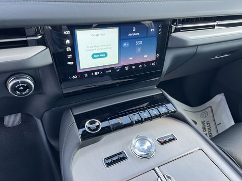 New 2027 Lincoln Navigator Premiere RWD image 13