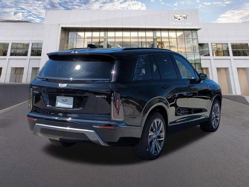 New 2026 Cadillac Vistiq Sport w/ LPO, Floor Liner Package AWD/4WD image 3